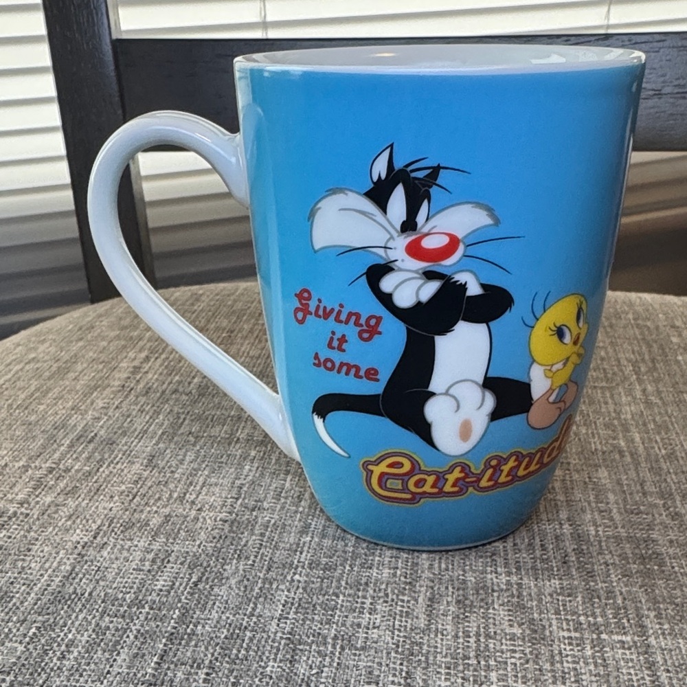 Loony Tunes Sylvester the Cat and Tweety Bird mug